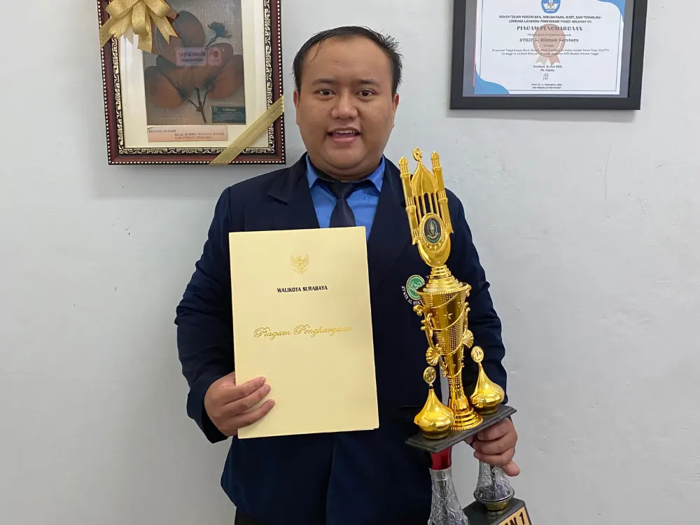 Juara 1 tafsir quran bahasa inggris STKIP Al Hikmah