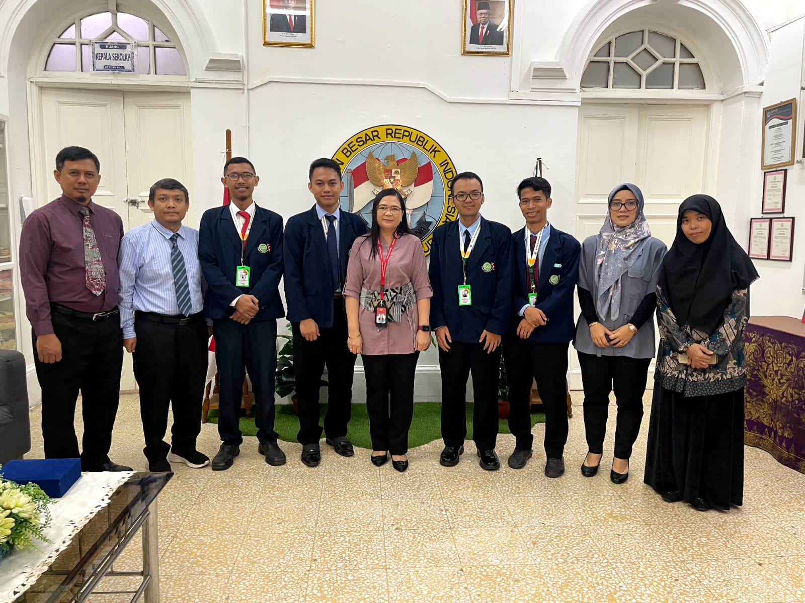 mahasiswa STKIP Al Hikmah surabaya magang di singapura