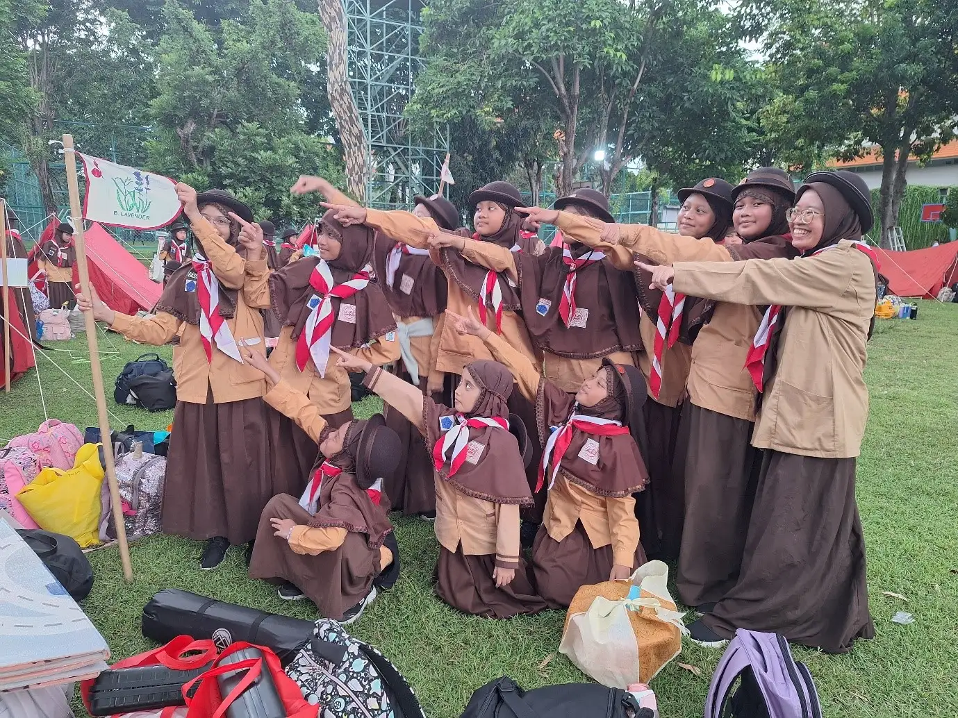 foto regu pramuka putri stkip al hikmah